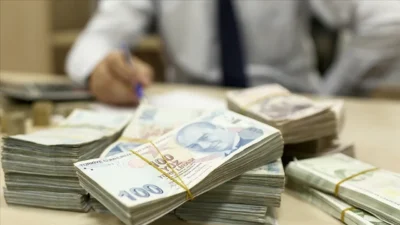 Emekli maaş zammı sonrası gözler bayram ikramiyesine çevrildi. 2026 Ramazan