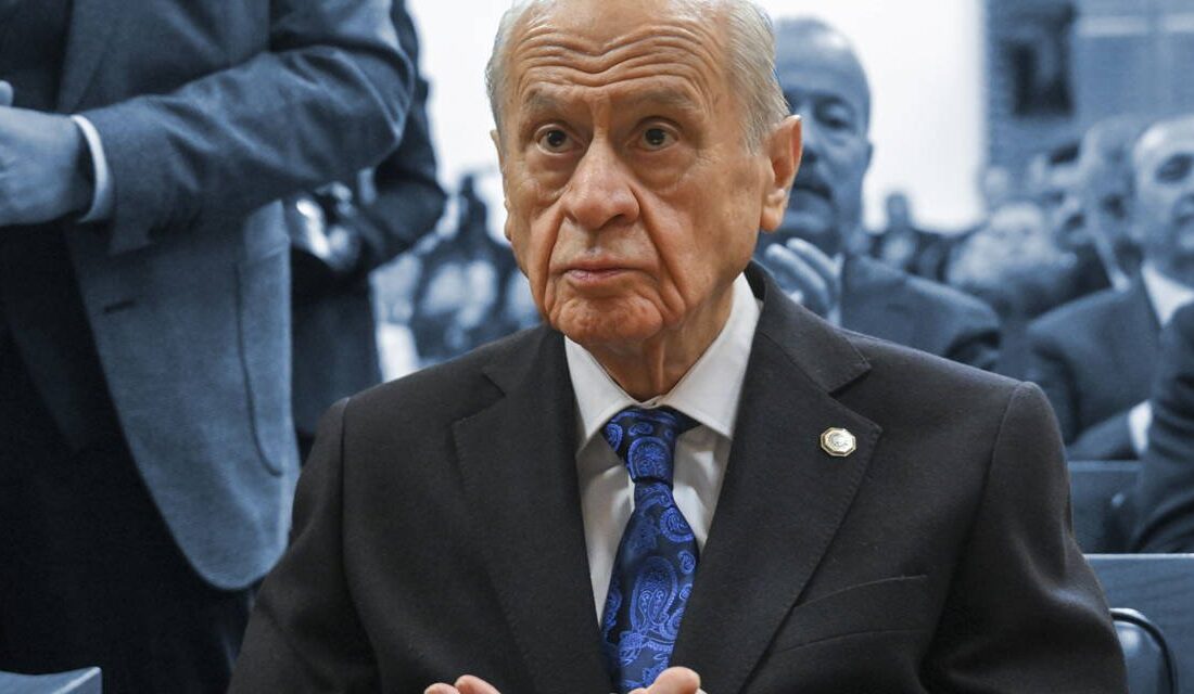 MHP Genel Başkanı Devlet Bahçeli, Mardin’in Nusaybin ilçesinde Türk bayrağına