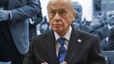 MHP Genel Başkanı Devlet Bahçeli, Mardin’in Nusaybin ilçesinde Türk bayrağına