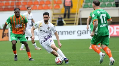 Süper Lig'de Eyüpspor, Alanyaspor deplasmanında geriye düştüğü maçı 3-1 kazanarak