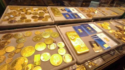 Ons altın 5.500 dolarla tarihi zirveyi gördükten sonra sert bir