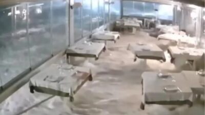 Akdeniz'de etkili olan Harry Fırtınası, İtalya'nın güney bölgelerinde yaşamı felç