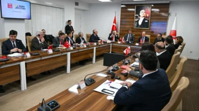 Avrupa ve Balkanlardan gelen belediye başkanları, tutuklu yargılanan mevkidaşları için