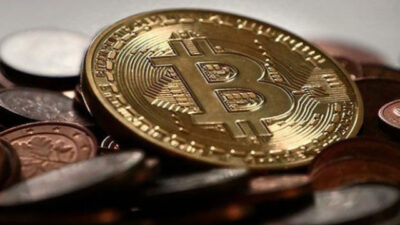 Dev banka Standard Chartered, Bitcoin için 50 bin dolar uyarısı
