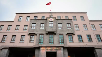 Milli Savunma Bakanlığı, Yunanistan'ın Ege'de karasularını 12 mile çıkarma söylemlerine