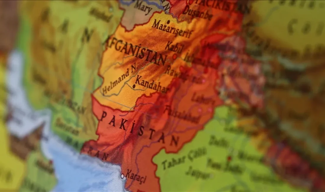 Afganistan ve Pakistan arasındaki Durand Hattı gerilimi savaşa dönüştü. Çatışmalarda