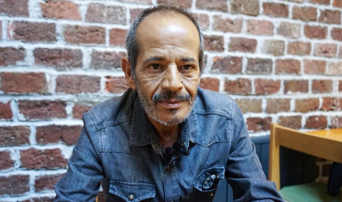 "Yılgın Türkler" ve "Satılık Adam" eserleriyle tanınan yazar Bülent Akyürek,