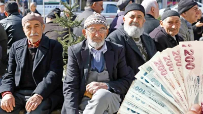 Ziraat Bankası, emeklilere özel 12 ay vadeli 40 bin TL