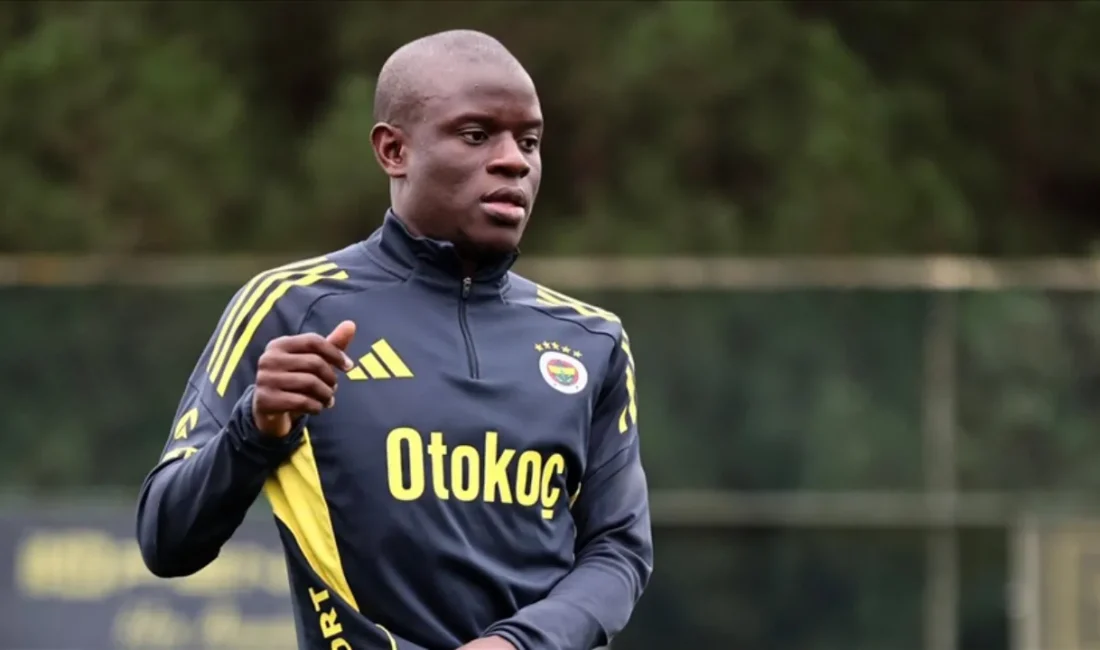 Süper Lig'de gözler Kadıköy'e çevrildi. Fenerbahçe Gençlerbirliği maçı canlı yayın
