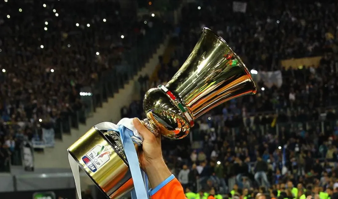 İtalya Kupası'nda Napoli ve Como kozlarını paylaşıyor. TRT Spor'dan şifresiz
