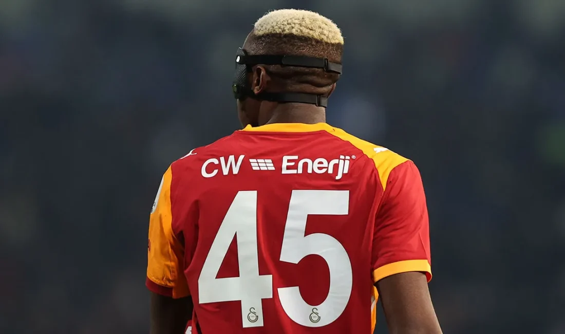 Galatasaray'ın yıldızı Victor Osimhen, Rizespor maçında attığı golle hem kişisel