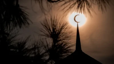 Ramazan hilali ne zaman görünecek sorusu yanıt buldu. 2026 Ramazan