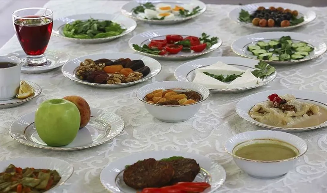 İlk sahur için geri sayım başladı. İşte gün boyu tokluk