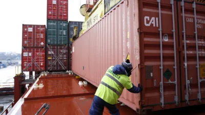 Ticaret Bakanlığı'nın sağladığı kritik istihbarat desteğiyle Fransa'da düzenlenen operasyonda, uluslararası