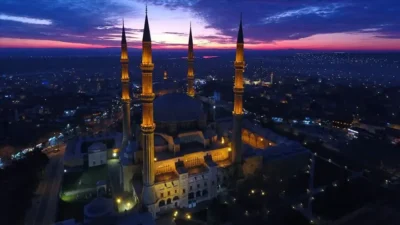 Diyanet 2026 dini günler takvimi ile Berat Kandili tarihi belli
