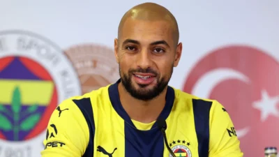 Fenerbahçe'nin sezon başında Real Betis'e kiraladığı Sofyan Amrabat, LaLiga'da kalıyor