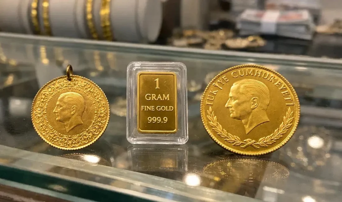 Altın fiyatlarında yaşanan gerilemenin ardından İstanbul'da Kapalıçarşı ve Kuyumcukent'e akın