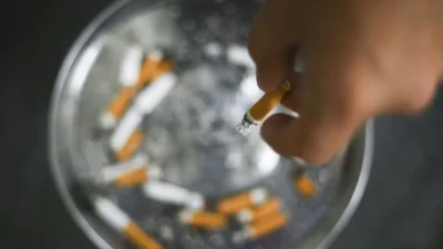 Uzmanlar Ramazan ayında sigara tiryakilerini uyardı: Orucu sigara ile açmak