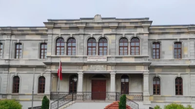 Anadolu’da açılan ilk devlet lisesi olarak kabul edilen Kastamonu’daki Abdurrahmanpaşa
