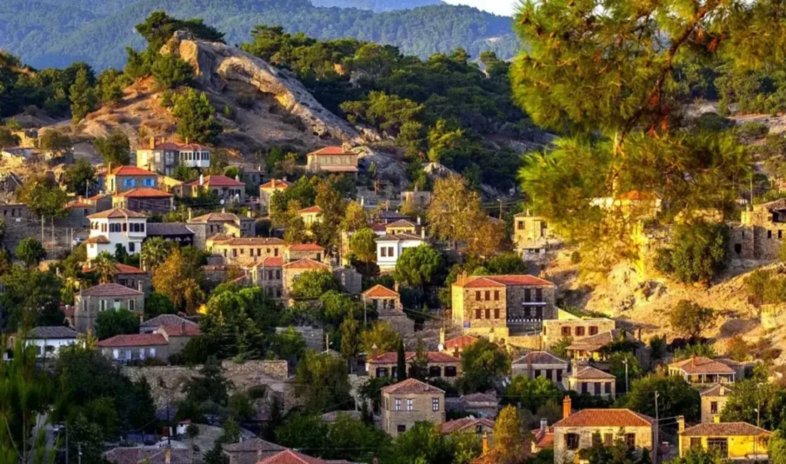 Çanakkale’nin Ayvacık ilçesindeki Adatepe Köyü, tarihi dokusu, taş mimarisi ve
