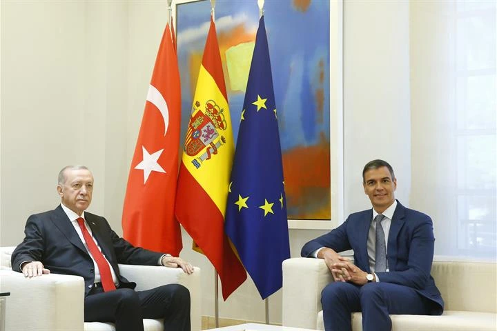 Cumhurbaşkanı Recep Tayyip Erdoğan, Avrupa Birliği liderleriyle gerçekleştirdiği temaslarda ikili