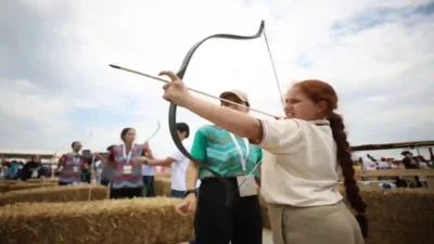 İstanbul Atatürk Havalimanı’nda düzenlenen 8. Etnospor Kültür Festivali’nde geleneksel okçuluk