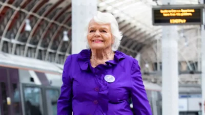 İngiliz televizyon tarihinin en tanınan yüzlerinden biri olan Judith Chalmers’ın