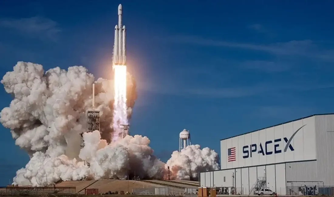 Elon Musk’ın uzay şirketi SpaceX, tarihin en büyük halka arzlarından