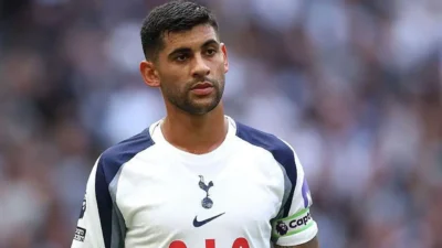 Premier Lig’de küme düşme hattından uzaklaşmaya çalışan Tottenham Hotspur’da kaptan