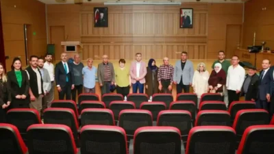 Bayburt Üniversitesi bünyesinde hayata geçirilen Tazelenme Üniversitesi, ilk eğitim dönemini