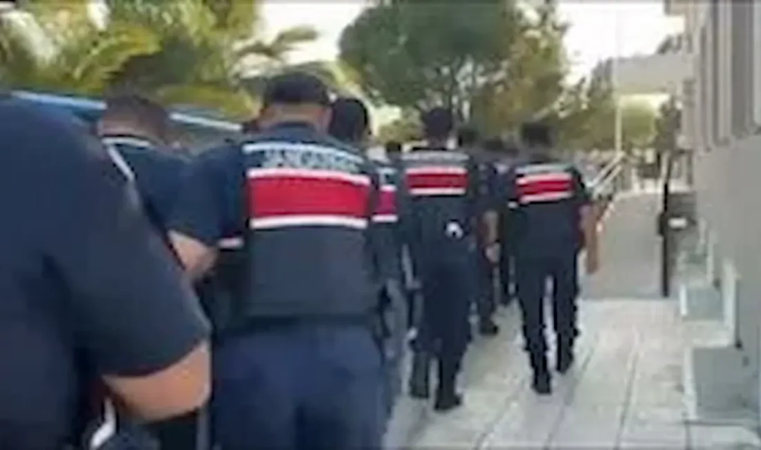 Aydın İl Emniyet Müdürlüğü ekiplerinin uyuşturucu satıcılarına yönelik düzenlediği geniş
