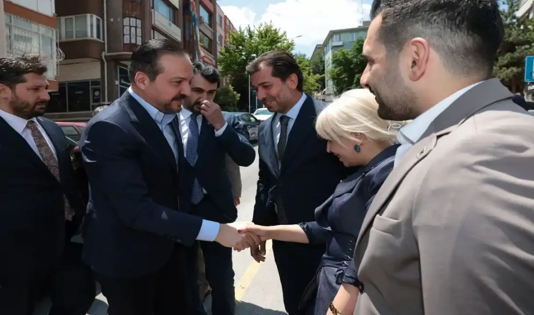 AK Parti Genel Başkan Yardımcısı Kürşad Zorlu, Ankara'da partisinin Çankaya