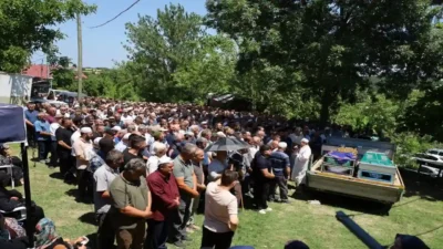 Samsun'da TIR'a arkadan çarpan otomobilde yaşamını yitiren karı koca gözyaşlarıyla